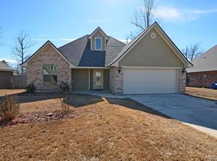 233 Southern Creek Cir, Haughton, LA 71037