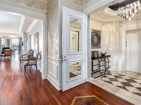 2nd image of 1110 W Ivanhoe Blvd #35