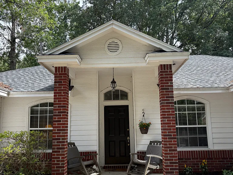 248 Clover Ct — Photo 1