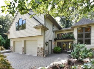 21 Hilton Ave, Midland Park, NJ 07432