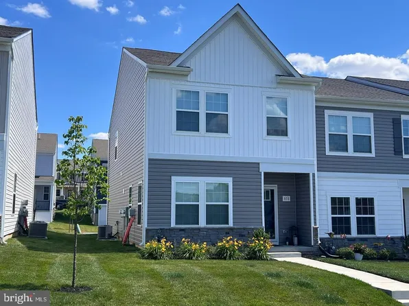858 Cotrel Ln, Coatesville, PA 19320