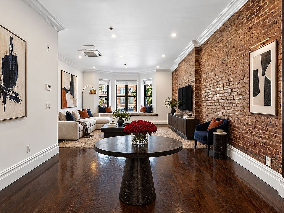 1st image of 236 W 112th St #2
