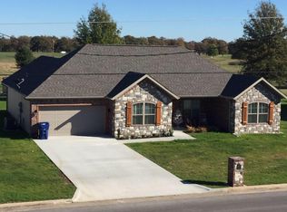 1313 Hale McGinty Dr, Neosho, MO 64850