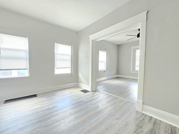 3rd image of 708 S Bend Ave