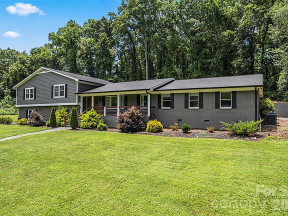 4th image of 108 Brookmeade Dr
