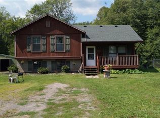 2003 County Line Rd, Holley, NY 14470