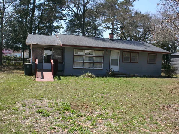 709 40th Ave. S, North Myrtle Beach, SC 29582