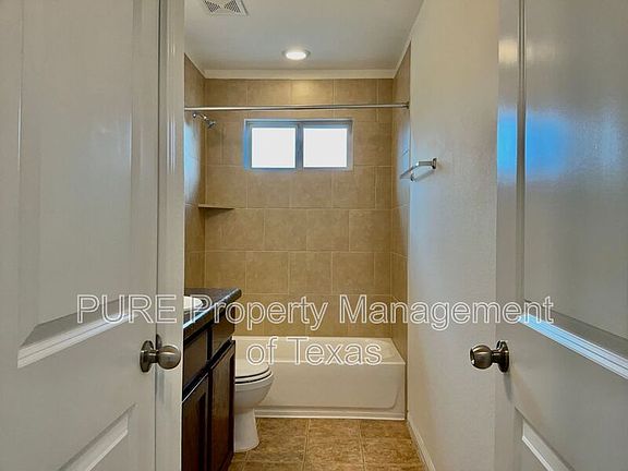 2nd image of 417 Cinnamon Teal Ln