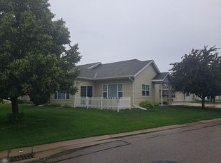 5409 University Dr UNIT D, Fargo, ND 58104