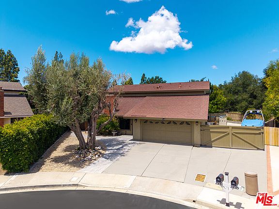 3rd image of 2231 Willowpark Ct