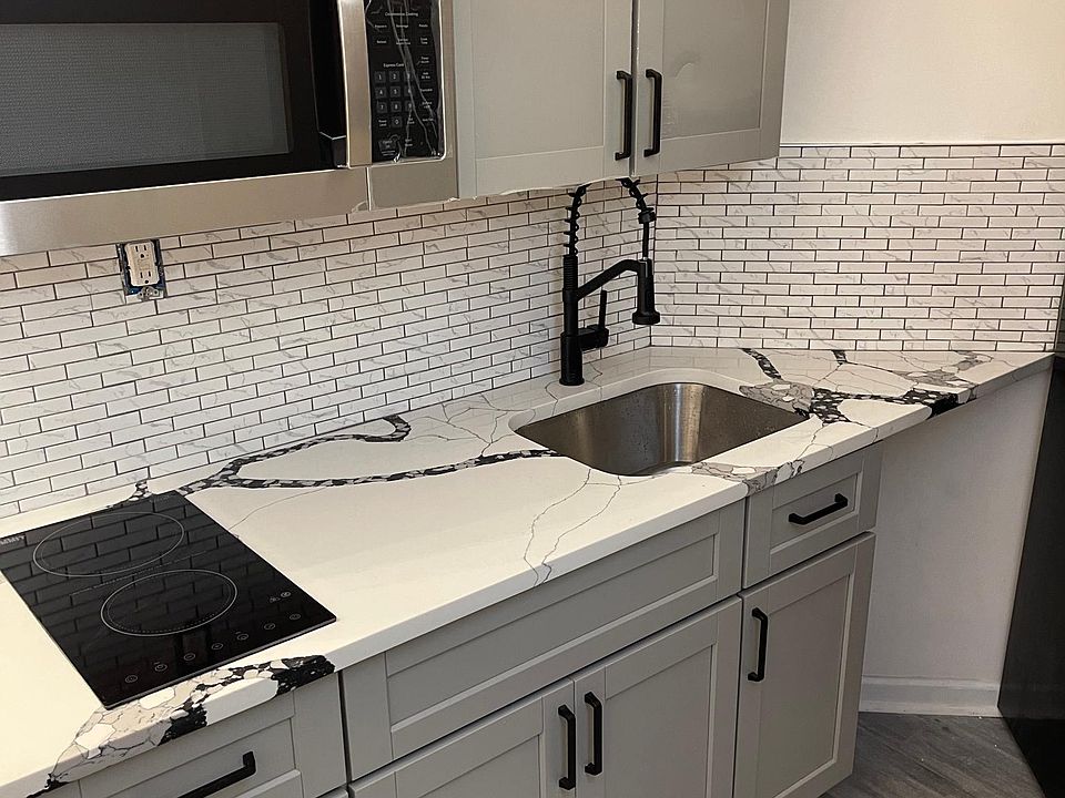 2nd image of 260 S 8th St Floor 2