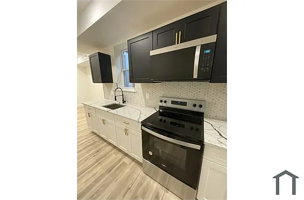 Building Photo - 235 N 63rd St #2
