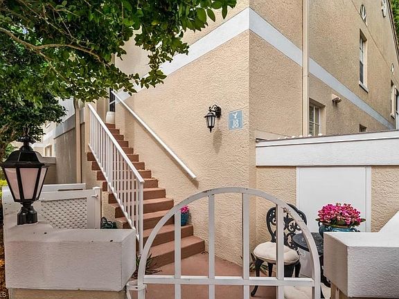 4th image of 8370 Excalibur Cir APT J8