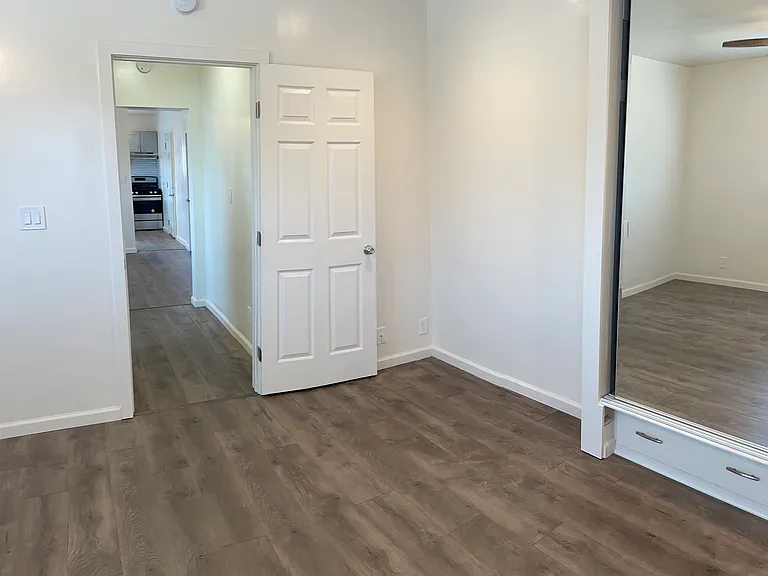 316 Van Buren St #33 — Photo 14