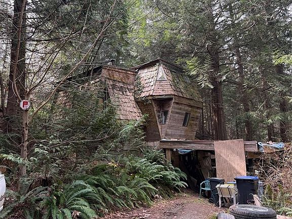 2nd image of 2359 Kendall Rd