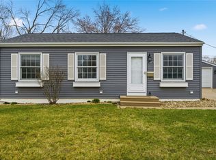 441 Day St NW, Cedar Rapids, IA 52405