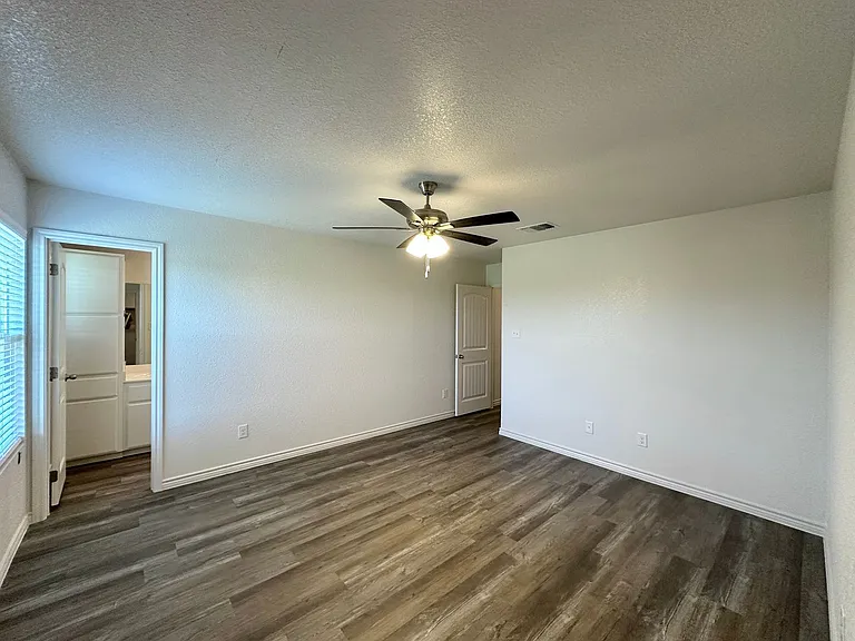 306B Dolphin Dr — Photo 21