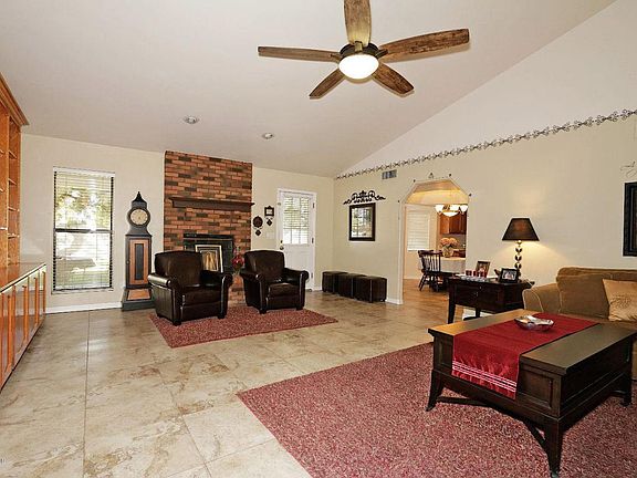 4th image of 5452 E Crescent Ave