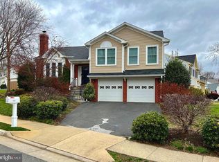 6700 Morning Ride Cir, Alexandria, VA 22315