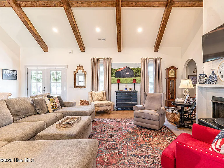 237 Carriage Park Dr — Photo 6