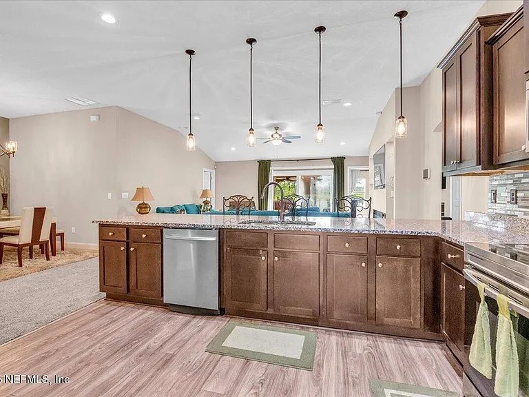 3142 Valiant Ct — Photo 9