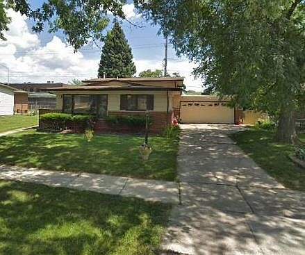 2nd image of 447 N Virginia Ave