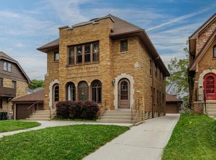 1606 E Newton Ave #1608, Milwaukee, WI 53211