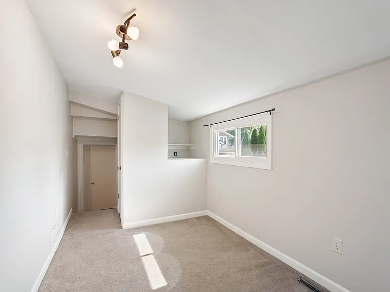 1112 Park Ave — Photo 19