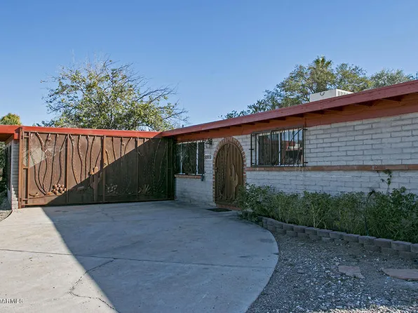 8930 E Dolores St, Tucson, AZ 85730