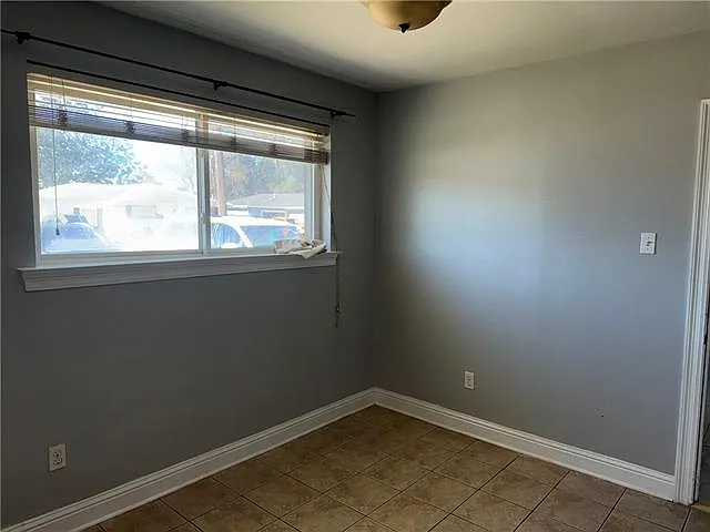 1217 N Atlanta St — Photo 6