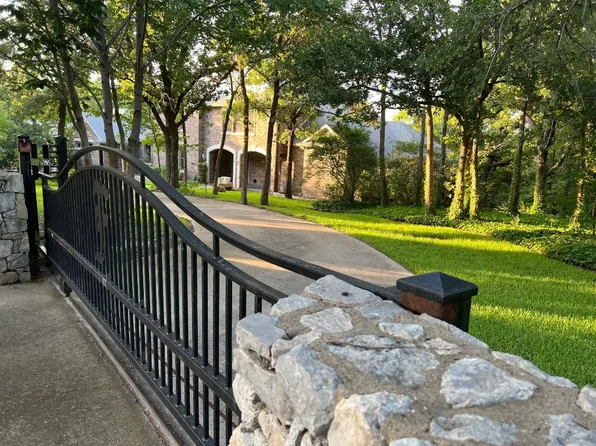 671 Majestic Oaks Dr, Oak Pt, TX 75068