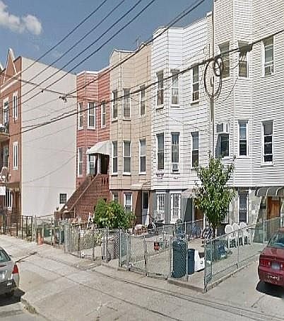2nd image of 1233 41st St