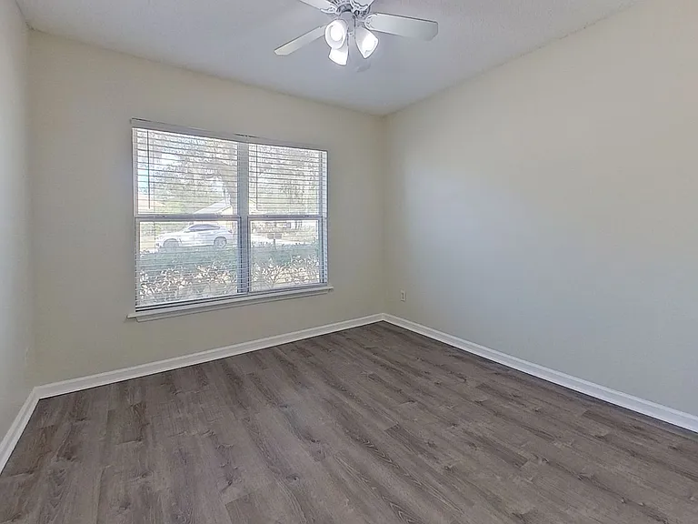 796 Wynfield Cir — Photo 15