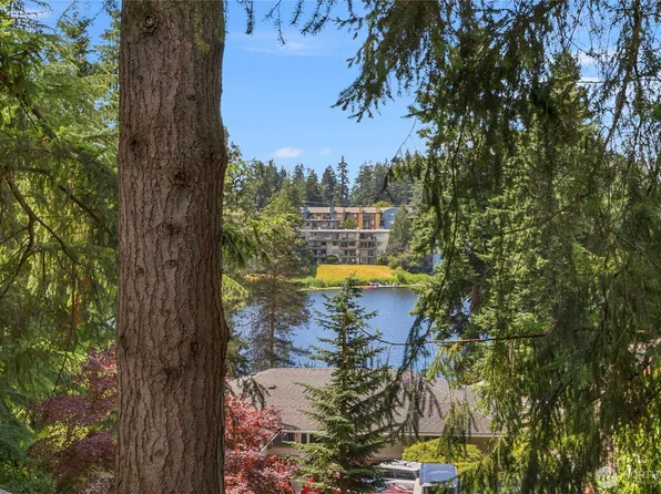 13573 Linden Avenue N #302, Seattle, WA 98133