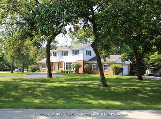 709 Timberline Dr, Joliet, IL 60431