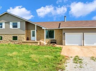 10500 Frontier Rd, Perry, OK 73077