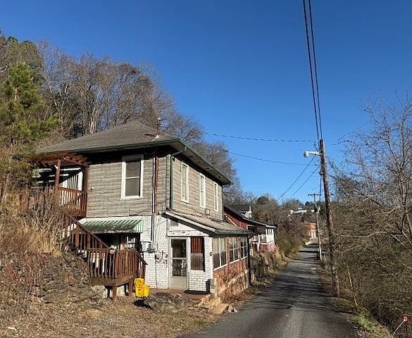 1st image of 246 Main St