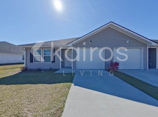 60 Cottage Grove Dr, Brunswick, GA 31525