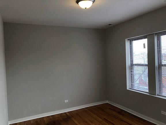 3rd image of 4816 N Monticello Ave #1A