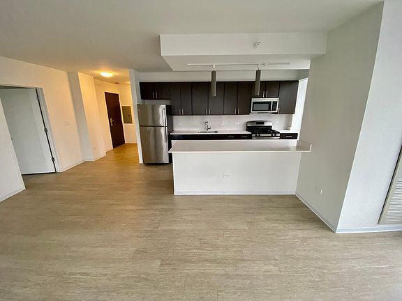 2nd image of 301 W Huron St #3109