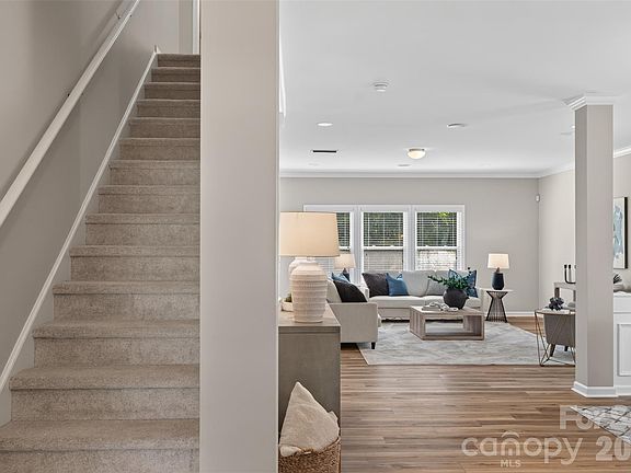5th image of 3010 Gilroy Dr