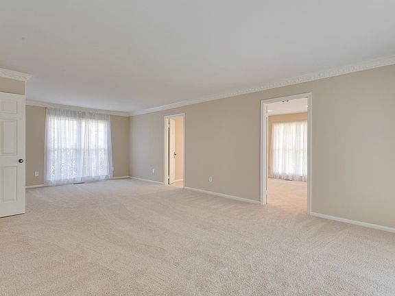 5th image of 6528 Sunny Hill Ct