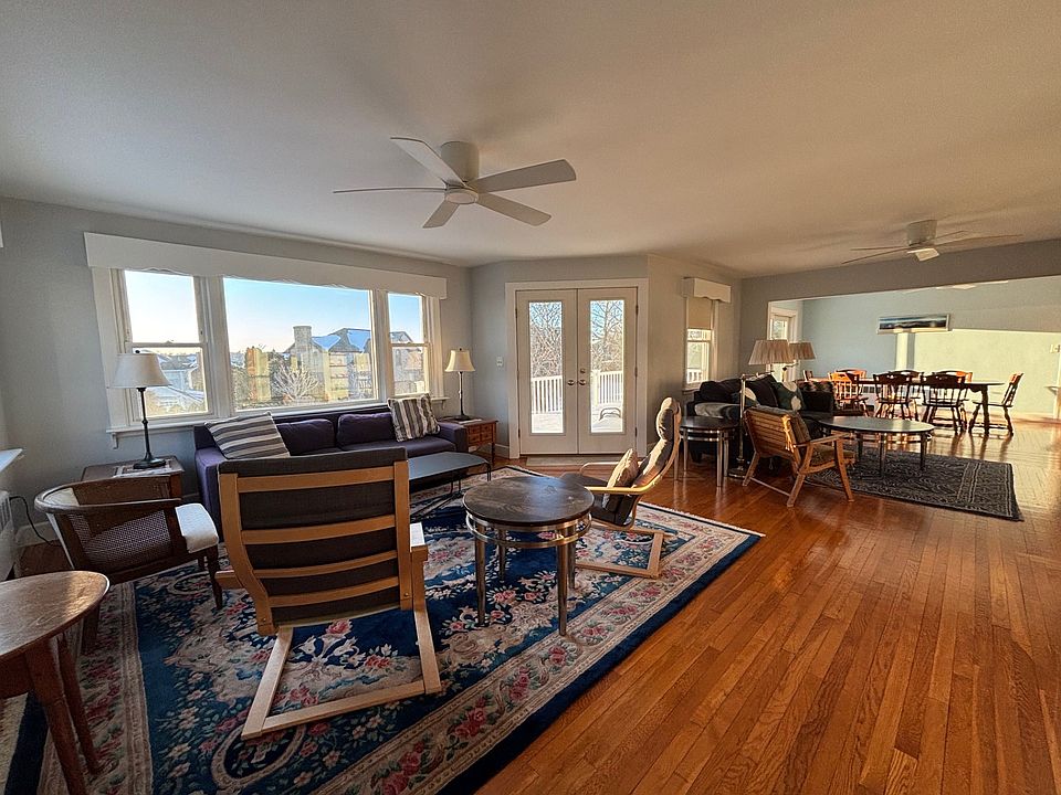 1st image of 401 Wolcott Ave #H