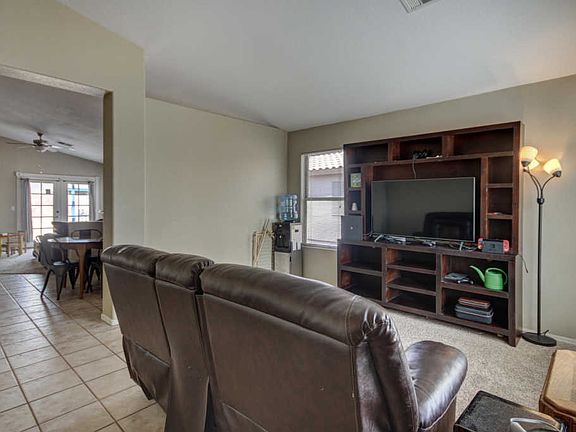 3rd image of 15916 W Elm St