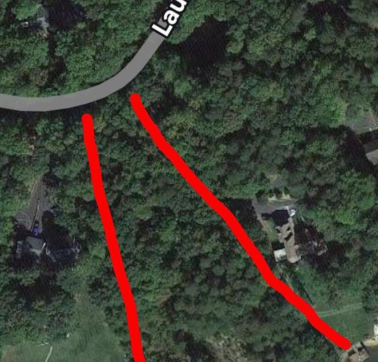 2nd image of Laurelwood Dr
