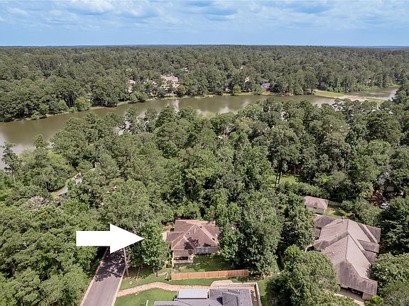 4th image of 2232 Azalea Cir