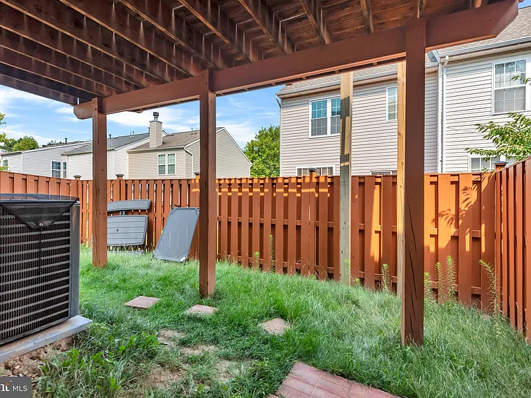 8336 Finchleigh St — Photo 37