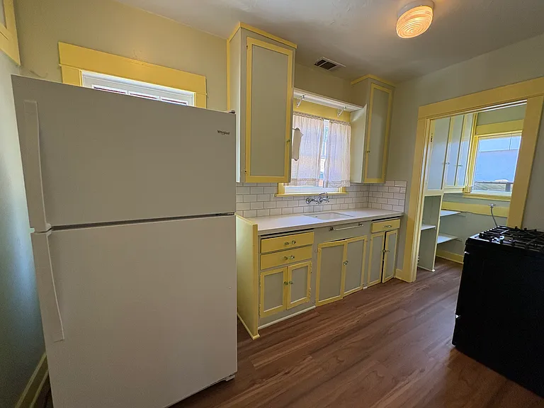 716 Stanley Ave — Photo 22