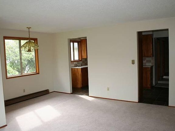 Dinning area & Living Rm.