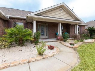 2631 Hidden Creek Dr, Navarre, FL 32566